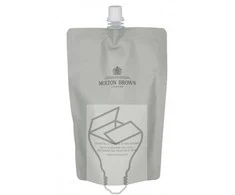 Molton Brown Coastal Cypress &amp; Sea Fennel Bath &amp; Dušo želė Refill dušo gelio papildymas, 400 ml