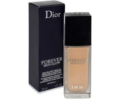 Dior Forever Skin Glow spindesio suteikiantis makiažo pagrindas, atspalvis: 1.5W Warm, 30 ml