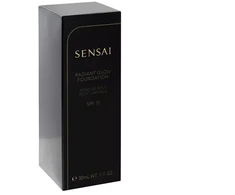 „Sensai Radiant Glow“ makiažo pagrindas SPF10 204,5 – šiltas smėlio atspalvis, 30 ml