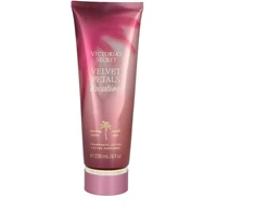 Victoria Secrets Victoria`s Secret Velvet Petals Vacation Losjonas kūnui 236ml