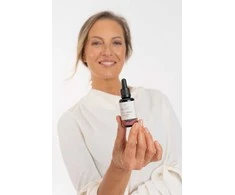 Grasole HYDRA SHINE, veido serumas, 30 ml.