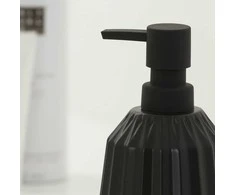 Skysto muilo dozatorius Sealskin Arte, juodas, 400 ml
