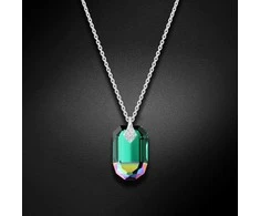Diamond Sky Jewelry Kaklo papuošalas moterims DiamondSky "Symbiosis (Emerald Scarabaeus Greeen)" su Swarovski kristalais