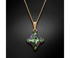 Diamond Sky Jewelry Kaklo papuošalas moterims DiamondSky "Crystal Rhombus II (Peridot Scarabaeus Žalias)" su Swarovski kristalais