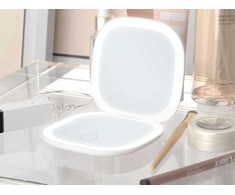 Makiažo veidrodėlis su LED apšvietimu, 9x9x2 cm
