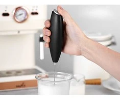 Rankinis pieno putų plakiklis su stovu, 24 cm, juodas