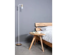MOON OAKY 70 ąžuolinis šoninis staliukas : Apdaila - Aliejuota bespalviu linų sėmenų aliejumi, Aukštis - 52cm