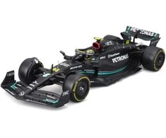 BBURAGO 1:24 automodelis su ekspozicine dėžute F1 Mercedes-AMG F1 W14 E Performance, 18-28028 (Ekspozicinė prekė)