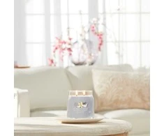 Yankee Candle Yankee žvakė Aromatinė žvakė Signatūrinio stiklo vidutinė rūkyta vanilė - kašmyras 368 g