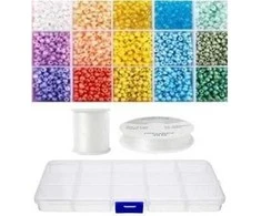 Siūlų ir stiklinių apvalių karoliukų (biserio) 6/0 RainBow® 15 spalvų po 10 g rinkinys su dėžute, pastelinis