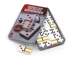 Adar Domino metalinėje dėžutėje