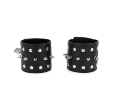 Kink Wrist Restraint KINK Punk Wrist Restraints with Decorative Studs 25x6cm Juodas