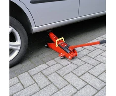 Hidraulinis domkratas 2000kg 130-380mm Carpoint 0677848