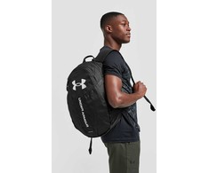 Under Armour 1364180-002 juoda sportinė kuprinė treniruotėms, miesto stiliaus