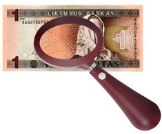 Stilingas ir funkcionalus padidinimo stiklas 3x