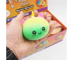Antistresinis kamuoliukas „Vienaragio bandelė“ (Unicorn Squishy Bun)