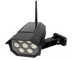 Kameros imitacija su LED šviestuvu