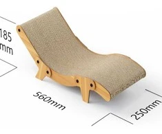 Ergonomiška kartoninė draskyklė katėms su mediniu rėmu