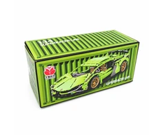 Konstruktorius sportinis automobilis konteinerio dėžutėje TR2387