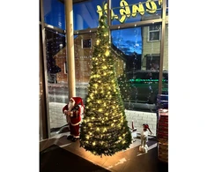 LED išskleidžiama eglutė 250 CM.