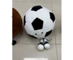 Pliušinis futbolo kamuolys su kojytėmis