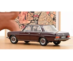 Mercedes-Benz 200 (W115), 1968 - 1:18 Norev