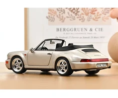Porsche 911 Carrera 2 Turbo Cabriolet, 1992 - 1:18 Norev