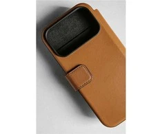 Dėklas Nomad Modern Leather Folio, english tan - iPhone 17 Pro