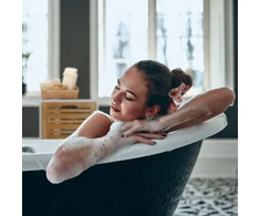 Relaxdays Balta bambukinė šoninė spintelė