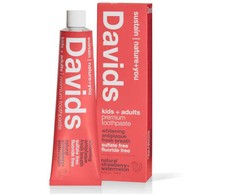 Davids apnašas mažinanti natūrali dantų pasta braškių ir arbūzo skonio, 155 ml.