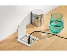 Baldų lizdas su "Flip shutter", 1x "schuko" lizdas, 2xUSB A RJ45, 1,5 m ilgio kabelis, juo