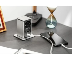 Bokštinis ištraukiamas baldų lizdas, 1x schuko lizdas, 1xUSB A, 1xUSB , kabelis 1,5 m, juo
