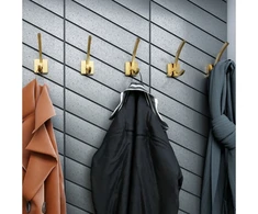 Sales hanger CAPITAL brushed auksinis