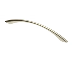 Zamak handle 06 C=128mm satin