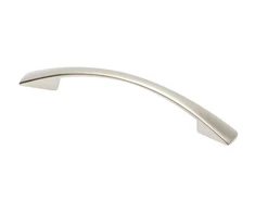 Zamak handle Z10 C=96mm satin