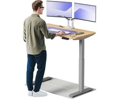 Elektrinis reguliuojamo aukščio stalas Desktronic HomeOne Pilkas/Ąžuolas, 120x60cm, Dvigubas motoras, USB ir USB-C įkrovimo lizdai