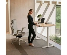 Elektrinis reguliuojamo aukščio stalas Desktronic HomePro Bambukas/Baltas, 140x70cm, Dvigubas motoras, USB ir USB-C įkrovimo lizdai
