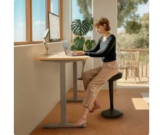 Elektrinis reguliuojamo aukščio stalas Desktronic HomeOne Bambukas/Pilkas, 140x70cm, Dvigubas motoras, USB ir USB-C įkrovimo lizdai