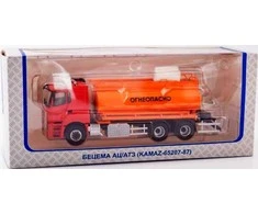 Sunkvežimio cisternos „Kamaz-65207-87” modelis, 3+