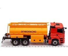 Sunkvežimio cisternos „Kamaz-65207-87” modelis, 3+