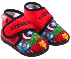 „Avengers“ bateliai patalpoms, 27