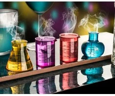 Chemijos plastikiniai puodeliai, 4 vnt.