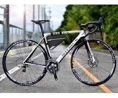 Under-frame pannier bag for bicycle