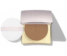 Elizabeth Arden Arden Maq pudra „Flowless Finish Skincar“.
