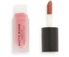 Makeup Revolution London Matte Bomb - Skysti lūpų dažai, 4,6 ml. Spalva: Delicate Brown