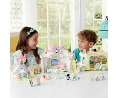 „Sylvanian Families“ – darželio draugai – duetas lietingą dieną (5748)