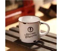 Gertuvė Retro MINI porcelianinis puodelis - Rafined Vanguards