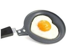 Širdies formos kepimo forma - 12 cm