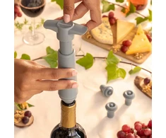 Vakuuminis siurblys ir vyno kamščiai Winuum InnovaGoods (4 kepurės)