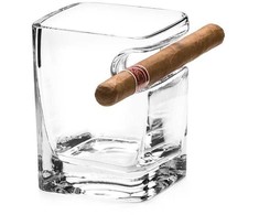 Stiklinė viskiui su cigaro laikikliu